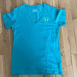 Under Armour green heat gear shirt